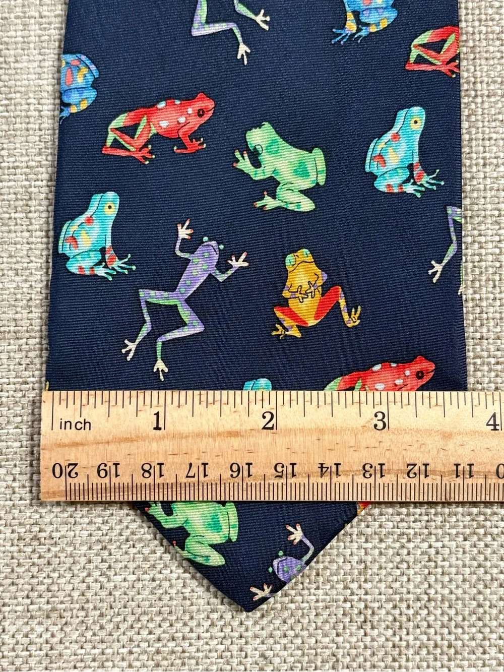 Alynn My Prince Frog Necktie Novelty Poison Dart Frog Silk Tie USA